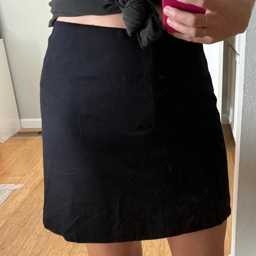 Black skirt Treasure & Bond size 6